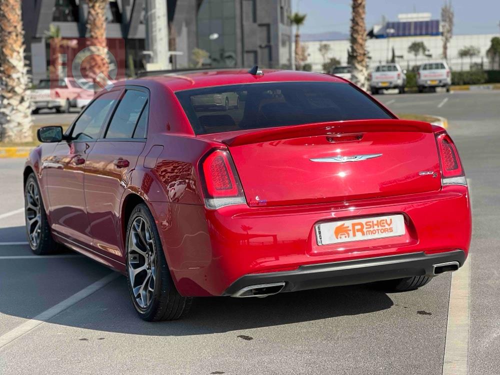 كرايسلر 300